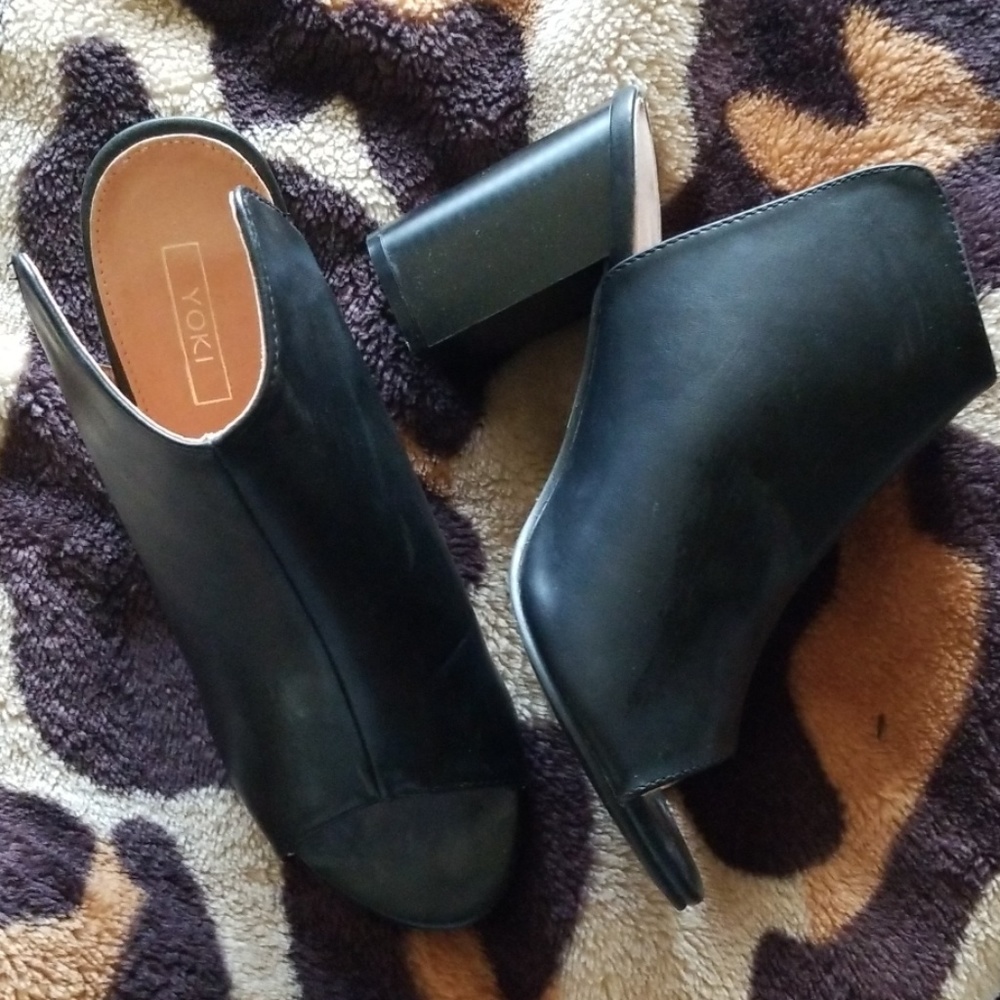 Peep toe slip ons